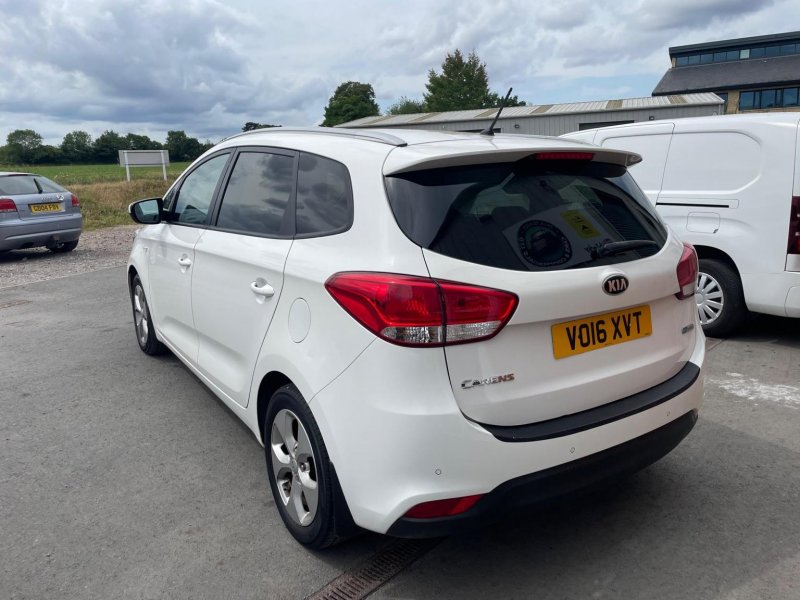 KIA CARENS
